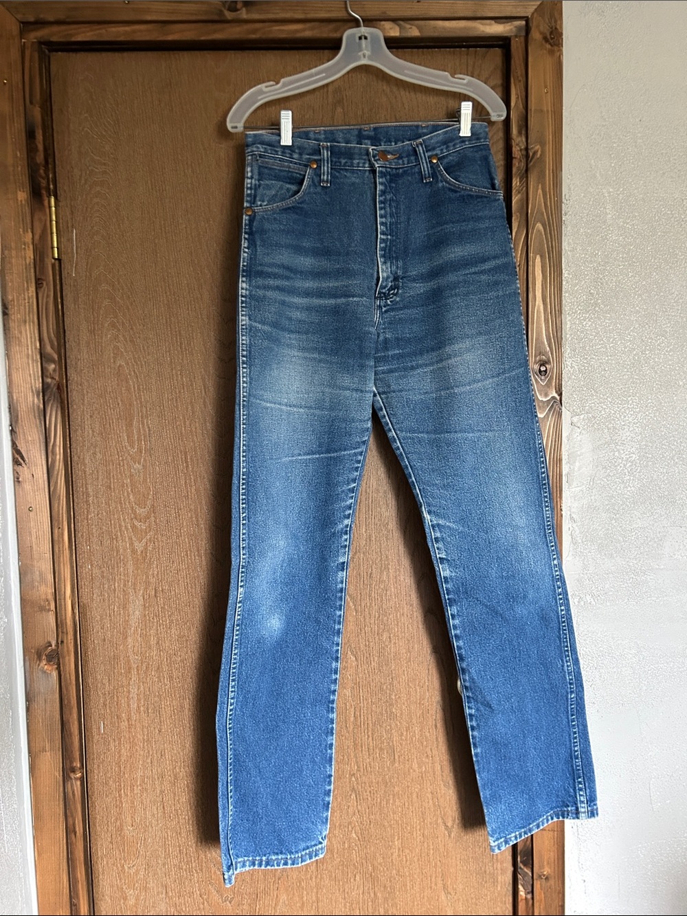 Classic Straight Men's Jeans — Faded Blue Straight Leg